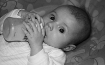 Jícnový reflux a refluxní nemoc jícnu v kojeneckém a batolecím věku